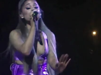 Ariana Grande nipple slip on stage - Celebrity nude