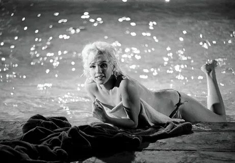 Lawrence Schiller - Marilyn Monroe Photograph Lying Poolside