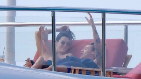 Kendall Jenner y Harry Styles echaron pasión en altamar Famo