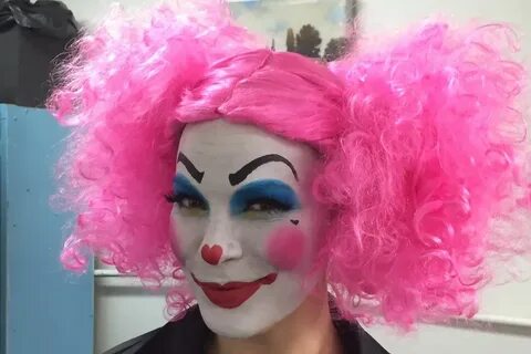 Dana Vespoli в Твиттере: "#clowns @danadearmond https://t.co