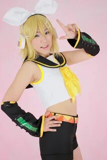 Mizuki Akira - Kagamine Rin cosplay (Vocaloid 2 ) (C75) - 10