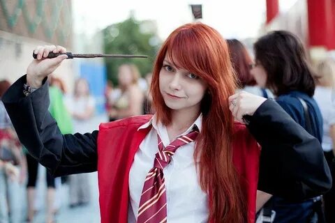 35 Creative Costumes For Harry Potter Superfans Harry potter