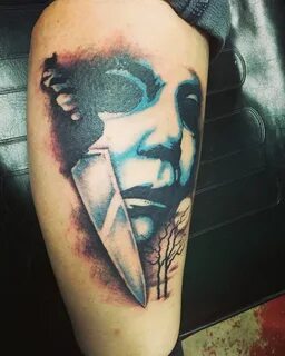 My new Michael Myers tattoo. Love it!!! Horror tattoo, Movie