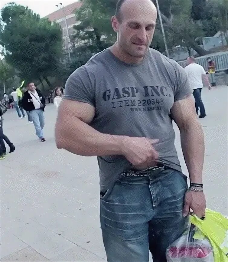 Pin by Александр Румин on Mens Muscular men, Muscle men, Big