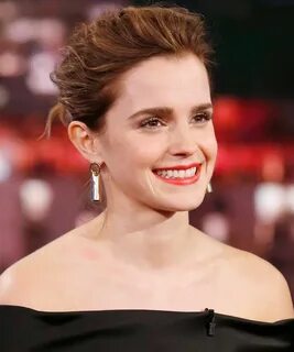 Emma Watson's Top 27 Earring Moments Emma watson, Emma, Cele