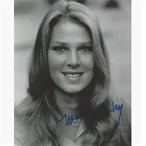 Mariette HARTLEY Autograph