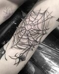 Pin on Tatuaggi ragnatele Spider web tattoos