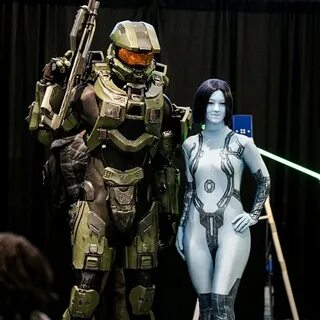 Master Chief & Cortana (Halo) cosplay