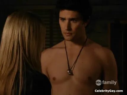 Matt Dallas Nude - The Male Fappening