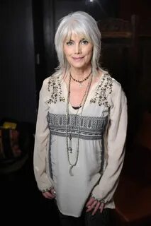 PHOTOS: Emmylou Harris' Bohemian Look Has Never Gone Out Of 