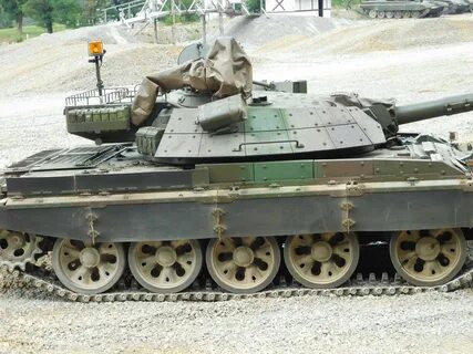 Словенский модернизированный танк М-55 S1.