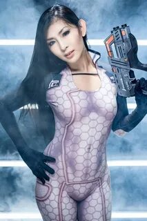 Миранда Лоусон, азиатский косплей - Косплей Mass Effect