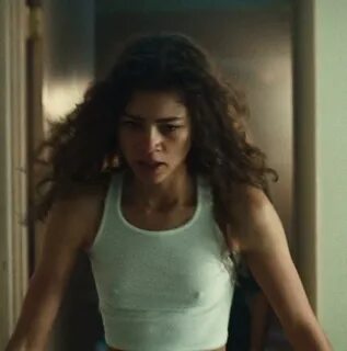 celebrityhotties:Zendaya’s hard nipples - itsrrrrrrrr.tumblr