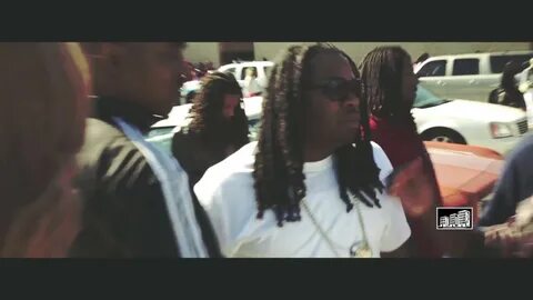 The Trenches #1 - Outside La Capone Funeral (shot by @dibent