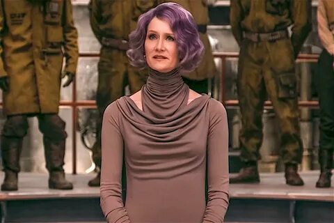 This Star Wars Theory Explains Holdo's Intentions