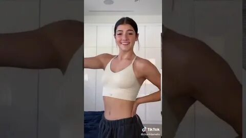 @charlidamelio - YouTube