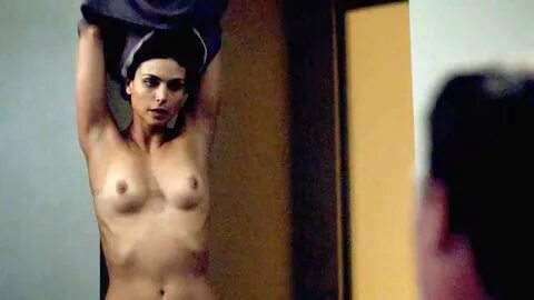 Morena Baccarin Nude Tits & Making out on... xHamster