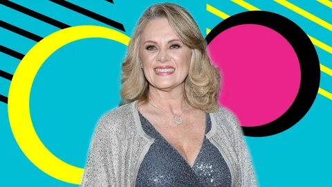 Erika Buenfil le compra condones a su hijo para evitar sorpr