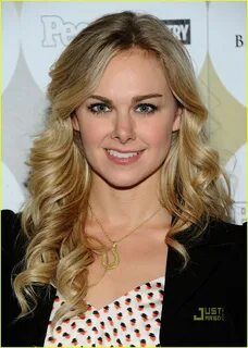 Laura Bell Bundy Celebrates Nashville in Las Vegas: Photo 25