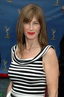 Pictures of Amanda Pays