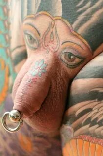 Tattoo on penis 22 Subtle Penises Hidden in Tattoos