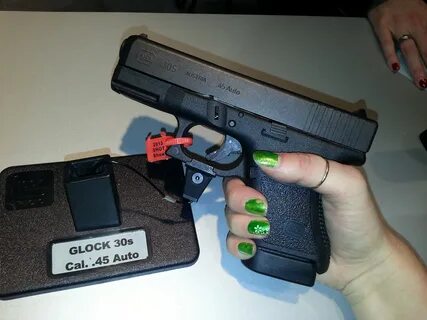 Glock 30S - Gears of Guns