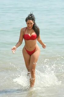 natalie-nunn-bikini-espagne-septembre-2018-02 * Les stars nu