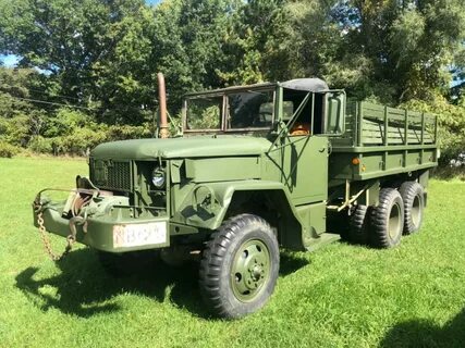 solid 1971 Kaiser Jeep M35a2 6 × 6 military truck for sale