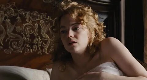 Emma Stone bare - The Favourite (2018) - LustTABOO