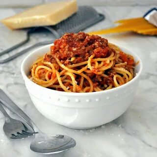 Traditional Italian Bolognese Sauce - Ragu' alla Bolognese B