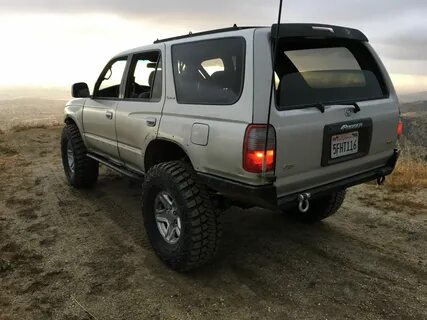 Official 3rd gen 4Runners on 35's Pic Thread - Page 37 - Toy