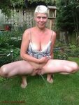 Зрелые женщины писиют (82 фото) - порно фото