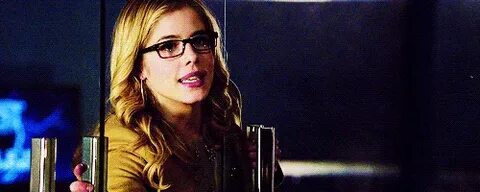 Emily Bett Rickards Gif Hunt Emily bett rickards