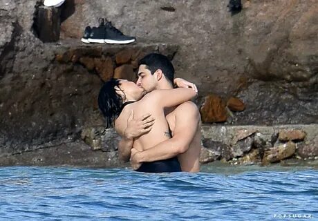 Celebrity Beach PDA Pictures POPSUGAR Celebrity