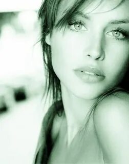 Picture of Hannah Ware