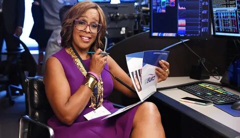 Dress Stylish Like Gayle King - From Clothes to Glasses