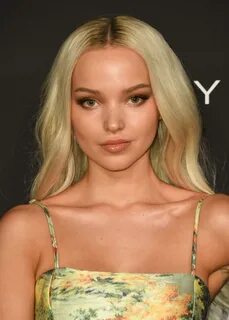 Дав Камерон (Dove Cameron) на церемонии Instyle Awards в Лос