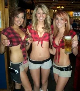 The Girls of Twin Peaks Restaurant Are Much Better Than Hoot