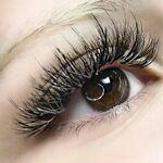 These "Salt and Pepper" Lash Extensions Are Instagram's Unex