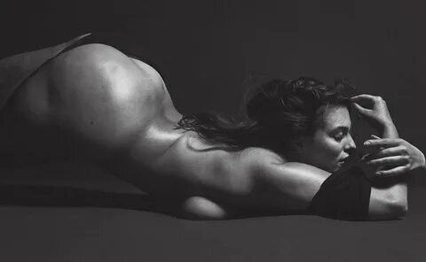 Ashley Graham poses completely nude for V Magazine - Swimsui