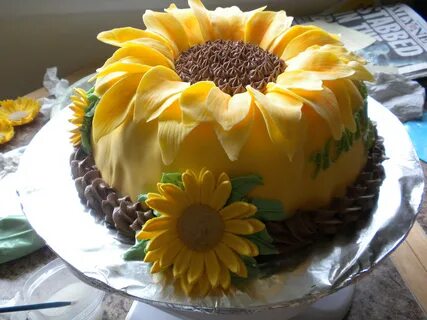 10 Birthday Cakes With Sunflowers Photo - Sunflower Birthday