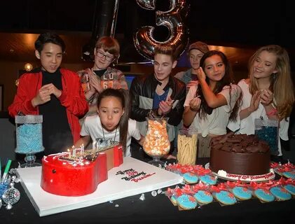 Isabela Moner - Breanna Yde's 13th Birthday Party at Lucky S