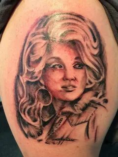 Dolly Parton, portrait tattoo. Piercing tattoo, Tattoo artis