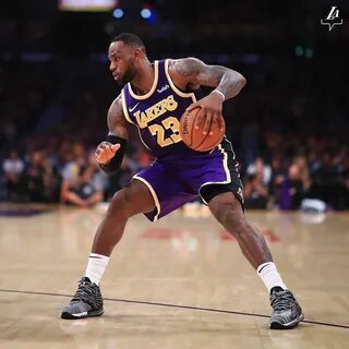 Los Angeles Lakers on Instagram: "KING 👑 #LakeShow" Lebron j