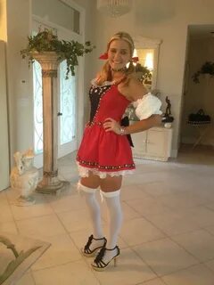 Lexi Thompson on Twitter: "My Halloween costume as a beer ma