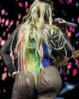 Meghan Trainor Sexy Ass On Stage - Fappenist