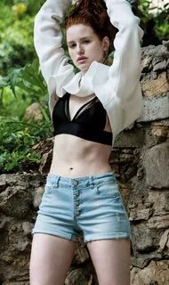 Pop Minute - Madelaine Petsch Swimsuit Da Man Photos - Photo