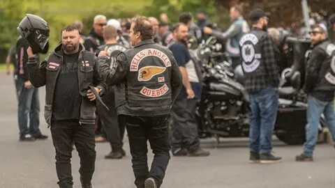 Biker funeral attended by hundreds of Hells Angels surrounde
