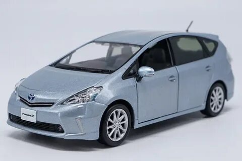 1:30 Diecast Model for Toyota PRIUS X Silver Blue Wagon Allo