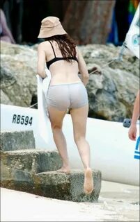 Marisa Tomei Thong - Telegraph